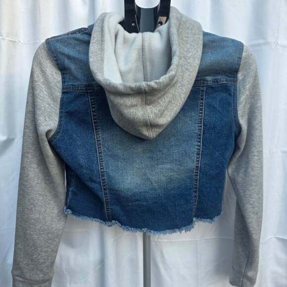 WallFlower Juniors Crop Denim Jacket with Fleece Hood & Sleeves Medium - Picture 5 of 7